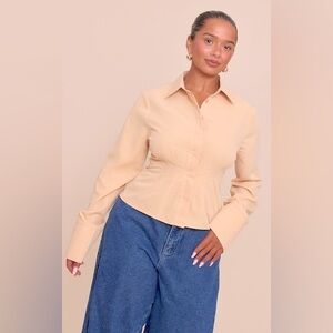 Boutique Trueblood collective pintuck fitted waist blouse in dusty peach L
